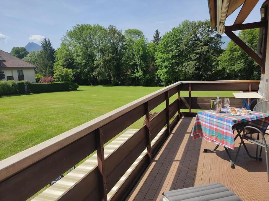 Bel Appartement Au Calme A 5 Minutes Du Village Menthon-Saint-Bernard Εξωτερικό φωτογραφία
