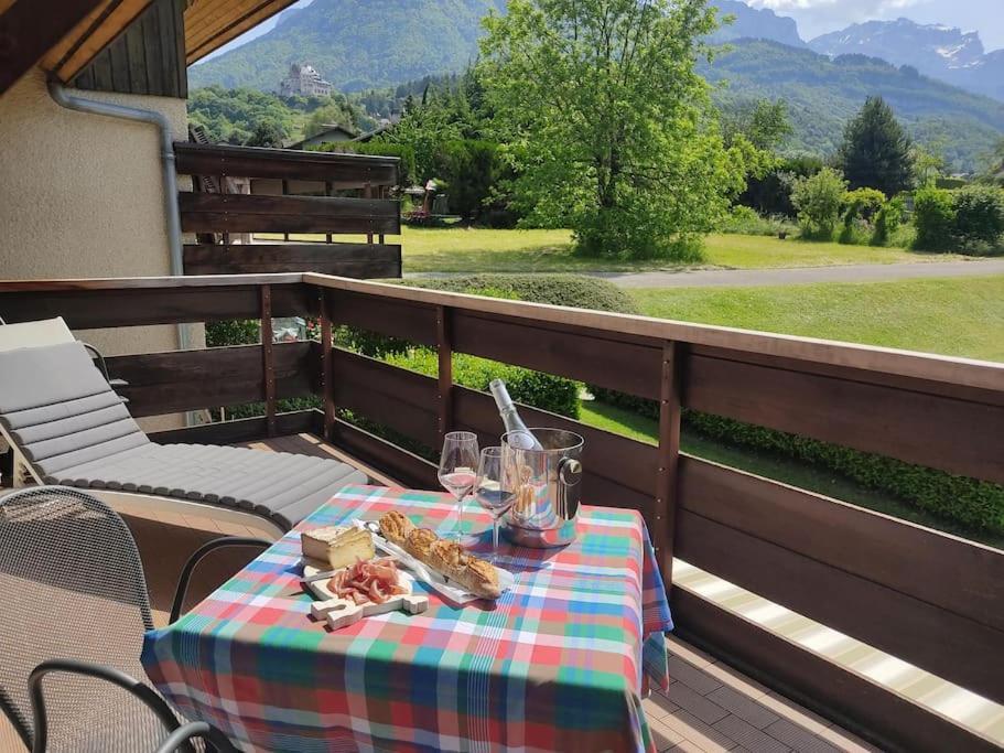 Bel Appartement Au Calme A 5 Minutes Du Village Menthon-Saint-Bernard Εξωτερικό φωτογραφία