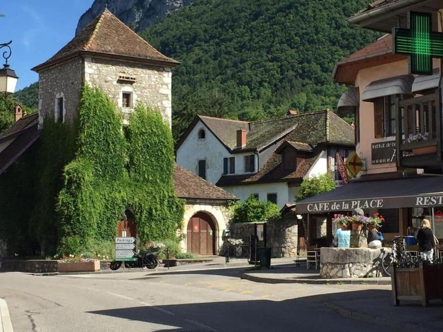 Bel Appartement Au Calme A 5 Minutes Du Village Menthon-Saint-Bernard Εξωτερικό φωτογραφία